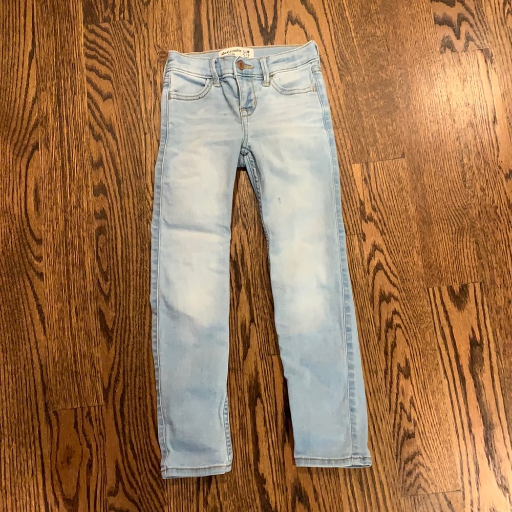 Girl’s Abercrombie jeans slim